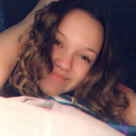 Meet your Posher, Gemma - Picture 1 of 1